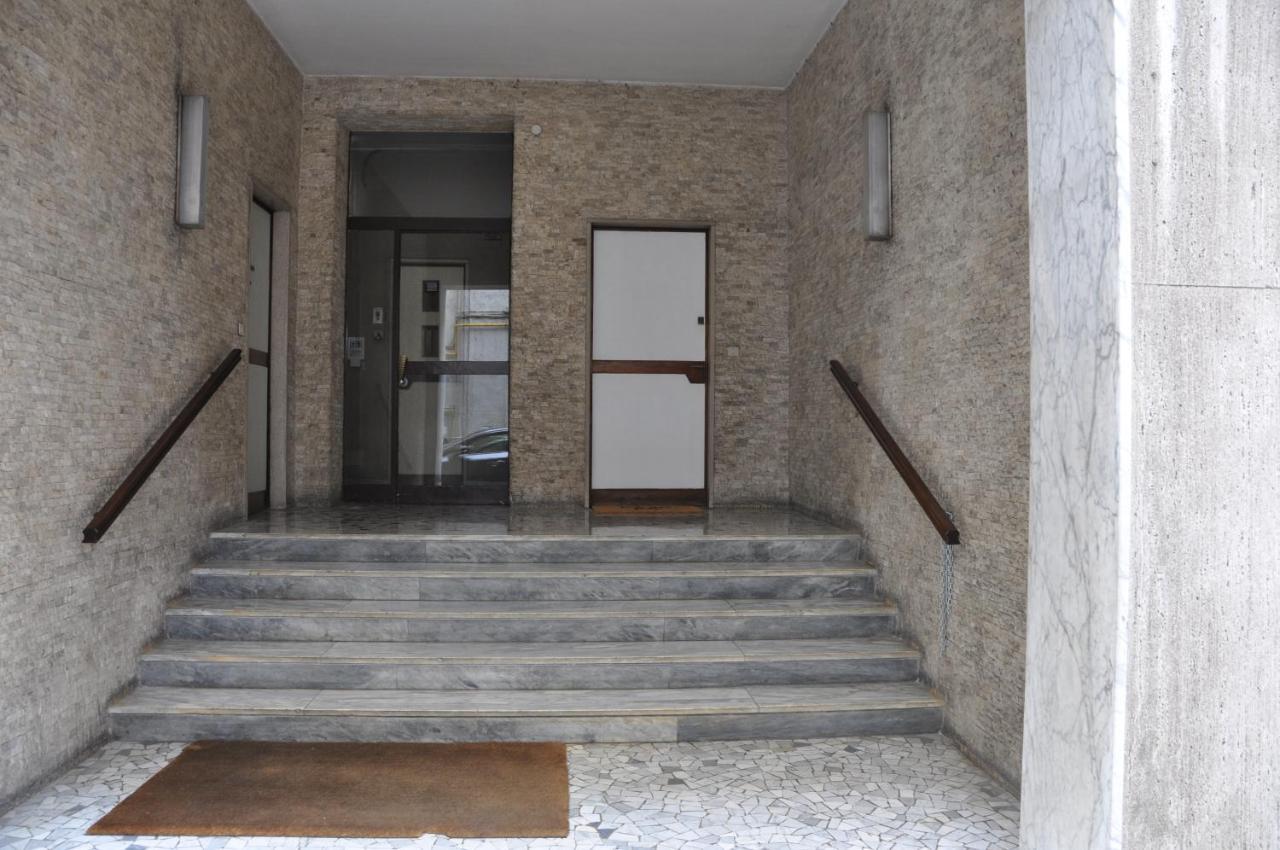 C Studio - Design Bilo Suite -M3- 8 Min Dal Duomo ميلان المظهر الخارجي الصورة